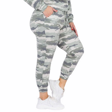 Load image into Gallery viewer, Camo Plus Size Jogger
